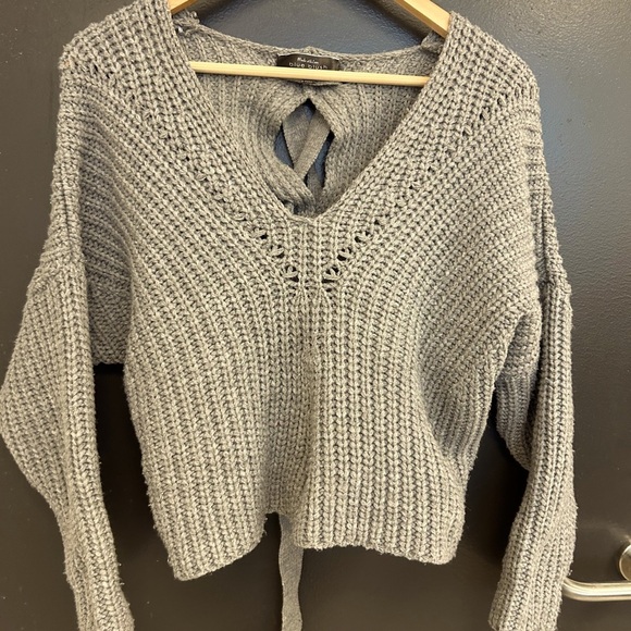 Blue Blush M slight crop woven back chunky we’ve sweater in excellent used cond - Picture 7 of 12